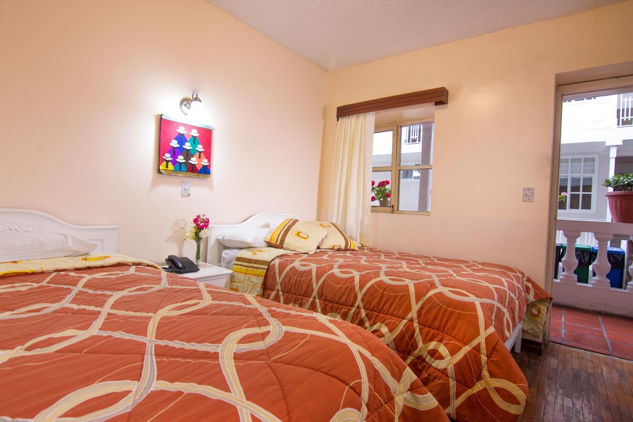 Hotel Europa Alausí エクステリア 写真