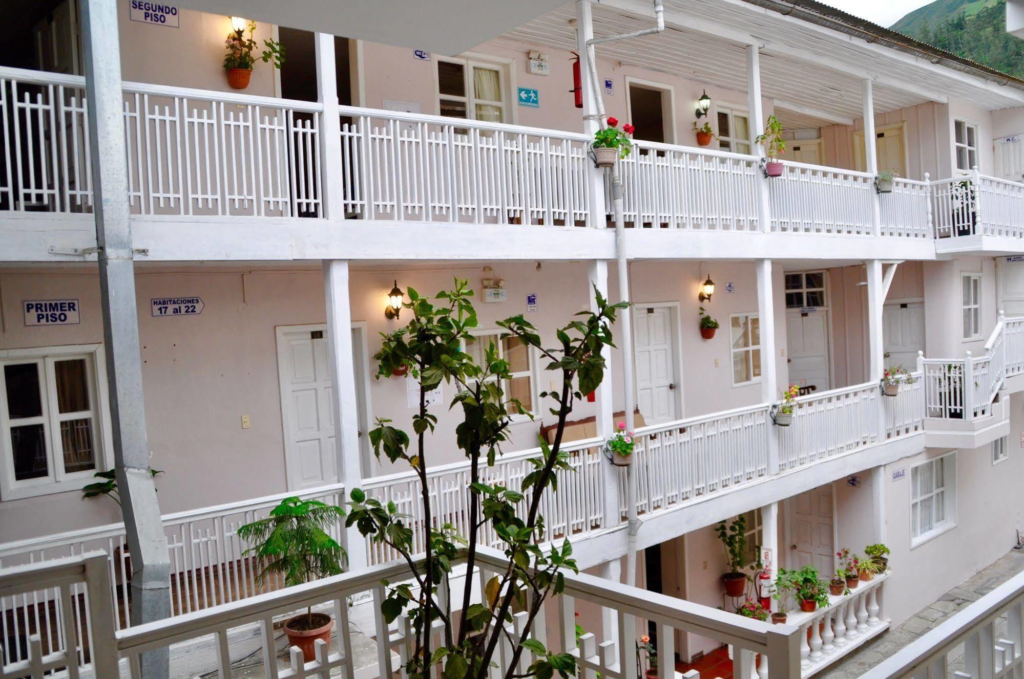 Hotel Europa Alausí エクステリア 写真